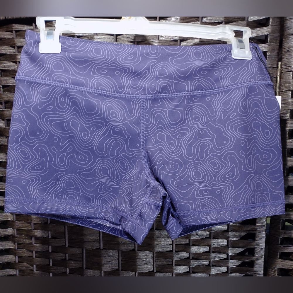 IAB I Am Becoming Purple Swirl Print 3 In No Ride Gym Workout Shorts Sz 6